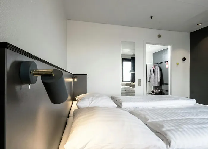 Отель Four Points Flex By Sheraton Исхёй